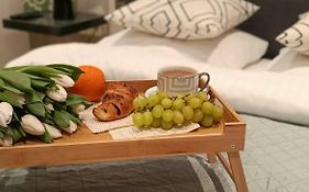 Luxury Room Well Located